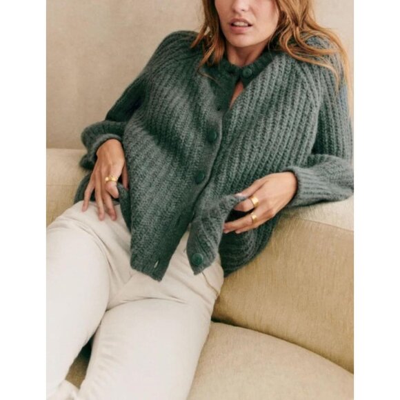 Women's Knit Cardigan Long Sleeve Crewneck Button Casual Sweater - Picture 4 of 6